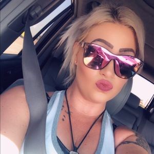 Meet your Posher, Codie